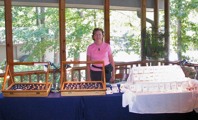 Art by the Lake was a show in Harpersville.  A fun and intimate show.  Gloria was the prettiest girl by the lake.